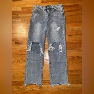 Destroyed Relaxed Fit Jeans